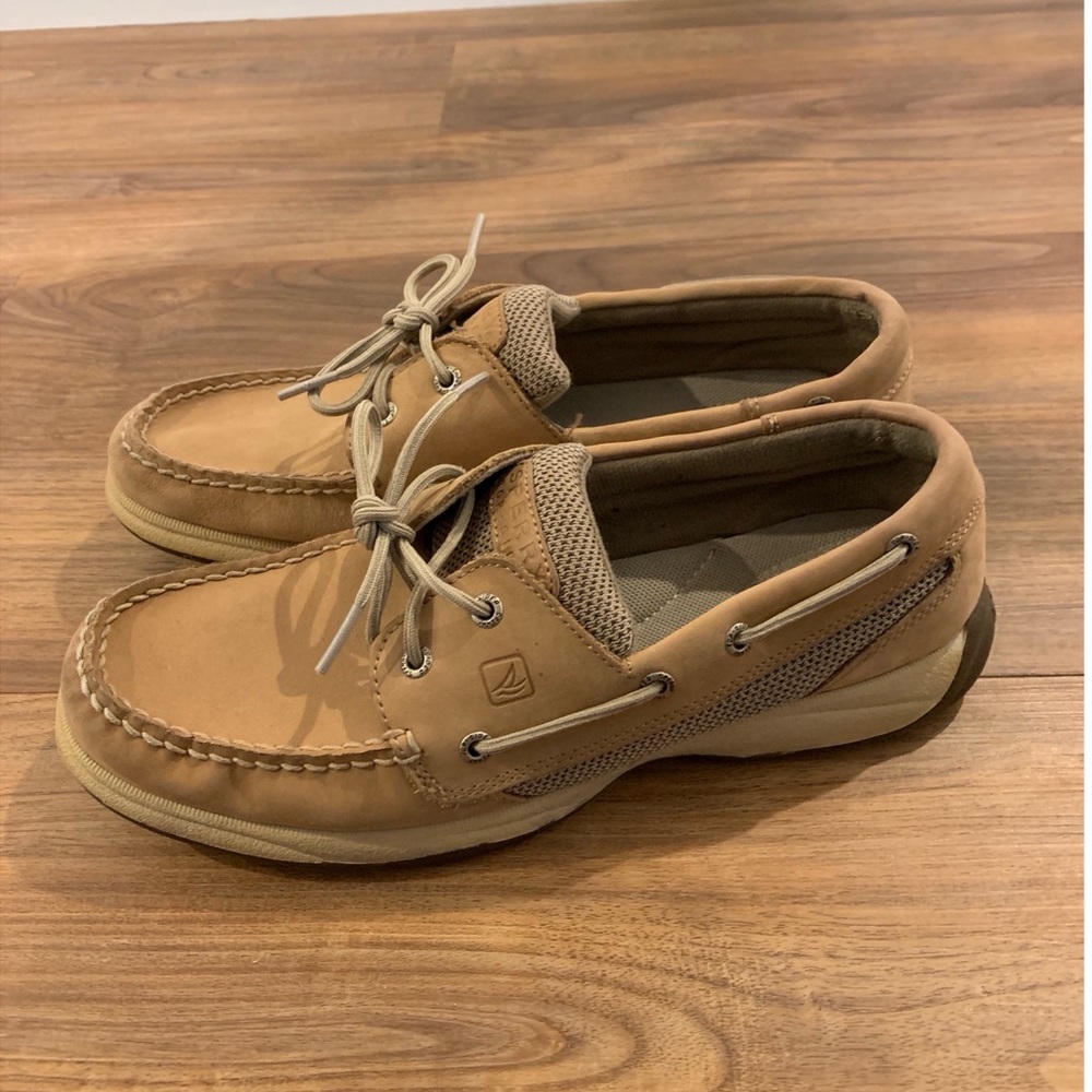 Women’s Sperrys!